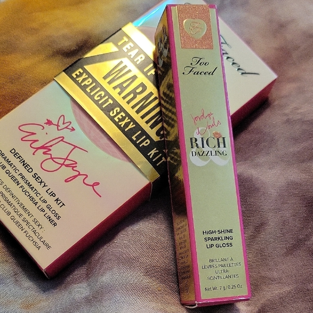 Too Faced Rich Dazzling Lip Gloss - Pink